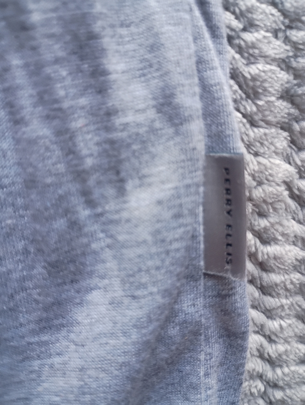 Perry Ellis long sleeve casual Tee - Picture 3 of 3